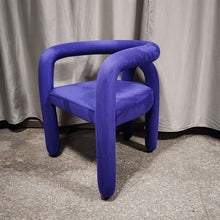 Carregar imagem no visualizador da galeria, Formoso Chair
