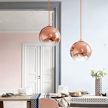 Carregar imagem no visualizador da galeria, Freyde Pendant Light
