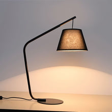 Carregar imagem no visualizador da galeria, Gamela Table Lamp
