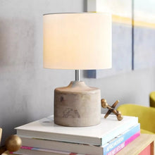 Load image into Gallery viewer, Gewlo Table Lamp
