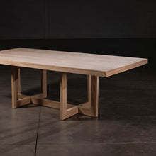 Carregar imagem no visualizador da galeria, Gisri Wooden Table
