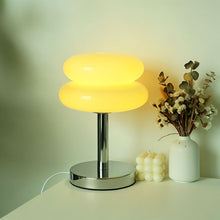 Carregar imagem no visualizador da galeria, Glossy Macaron Table Lamp
