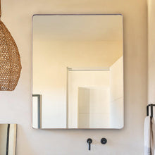 Carregar imagem no visualizador da galeria, Golden Modern Square Framed Wall Mirror
