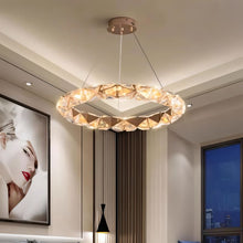 Carregar imagem no visualizador da galeria, Gratian Round Chandelier
