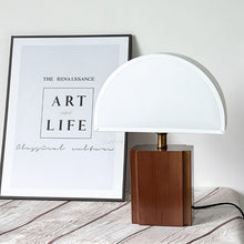 Carregar imagem no visualizador da galeria, Halfa Table Lamp
