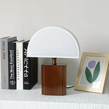 Carregar imagem no visualizador da galeria, Halfa Table Lamp
