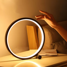 Cargar imagen en el visor de la galería, Halo Touch Table Lamp
