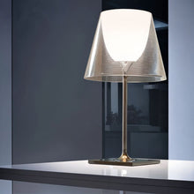 Carregar imagem no visualizador da galeria, Harara Table Lamp
