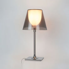 Carregar imagem no visualizador da galeria, Harara Table Lamp
