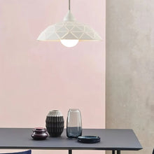 Carregar imagem no visualizador da galeria, Harita Pendant Light
