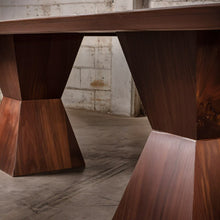 Carregar imagem no visualizador da galeria, Holt Wooden Table
