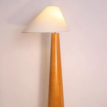 Carregar imagem no visualizador da galeria, Holza Floor Lamp
