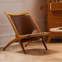 Carregar imagem no visualizador da galeria, Hugr Accent Chair
