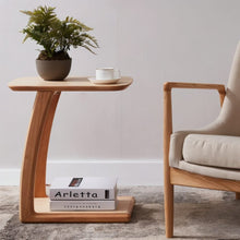 Carregar imagem no visualizador da galeria, Ives Side Table
