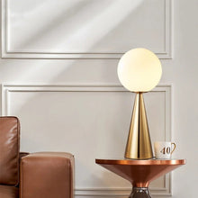 Carregar imagem no visualizador da galeria, Jadeed Table Lamp
