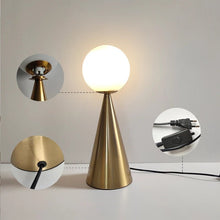 Cargar imagen en el visor de la galería, Jadeed Table Lamp
