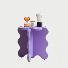 Carregar imagem no visualizador da galeria, Jiggly Side Table
