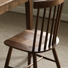 Carregar imagem no visualizador da galeria, Karyon Dining Chair
