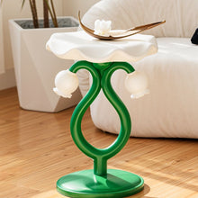 Cargar imagen en el visor de la galería, Knospe Side Table
