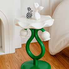 Cargar imagen en el visor de la galería, Knospe Side Table
