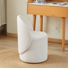 Carregar imagem no visualizador da galeria, Kocia Accent Chair
