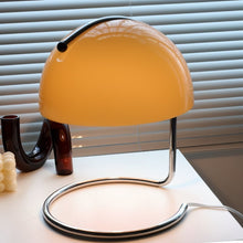 Cargar imagen en el visor de la galería, Kranos Table Lamp
