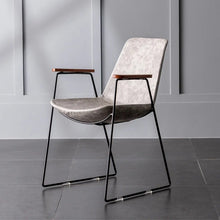 Carregar imagem no visualizador da galeria, Kratsi Accent Chair
