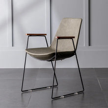 Carregar imagem no visualizador da galeria, Kratsi Accent Chair
