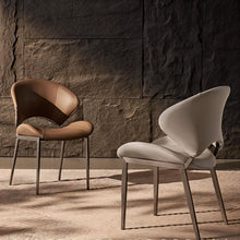 Carregar imagem no visualizador da galeria, Kurma Accent Chair
