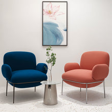 Carregar imagem no visualizador da galeria, Kursiye Accent Chair
