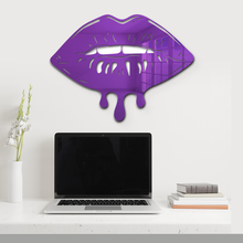 Load image into Gallery viewer, Melting Lips Mirror
