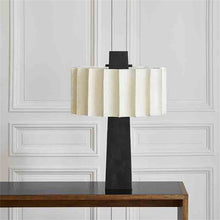 Carregar imagem no visualizador da galeria, Luminastra Table Lamp
