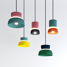 Carregar imagem no visualizador da galeria, Macaron Pendant Light
