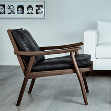 Carregar imagem no visualizador da galeria, Mandarin Accent Chair
