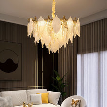 Carregar imagem no visualizador da galeria, Matur Chandelier
