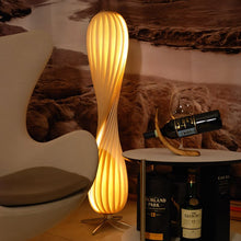 Cargar imagen en el visor de la galería, Modern Twist Floor Lamp
