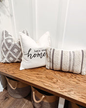 Carregar imagem no visualizador da galeria, Bria Stripe Decorative Pillow
