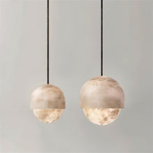 Cargar imagen en el visor de la galería, Neos Alabaster Pendant Light
