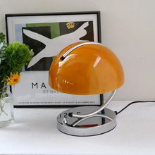 Cargar imagen en el visor de la galería, Nostal Table Lamp
