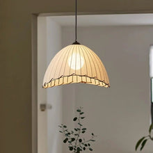 Cargar imagen en el visor de la galería, Paru Pendant Light
