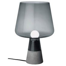 Cargar imagen en el visor de la galería, Petrus Table Lamp
