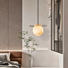 Carregar imagem no visualizador da galeria, Pila Alabaster Pendant Light
