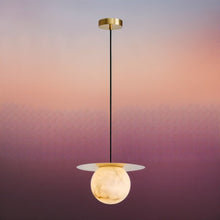 Cargar imagen en el visor de la galería, Pila Alabaster Pendant Light
