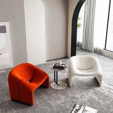 Carregar imagem no visualizador da galeria, Podium Accent Chair
