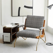 Carregar imagem no visualizador da galeria, Pukara Accent Chair
