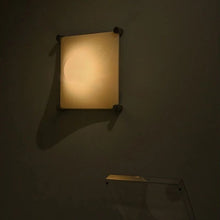 Carregar imagem no visualizador da galeria, Punic Wall Lamp
