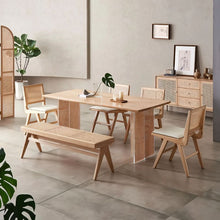 Carregar imagem no visualizador da galeria, Qaneh Dining Chair
