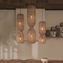 Carregar imagem no visualizador da galeria, Qoteb Pendant Light
