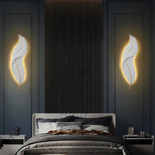 Carregar imagem no visualizador da galeria, Quill Wall Lamp
