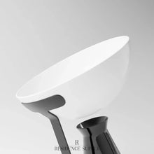 Cargar imagen en el visor de la galería, Raahi Table Lamp
